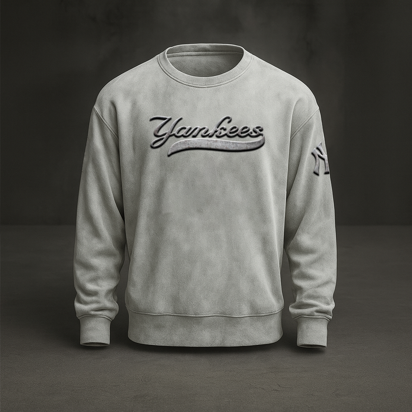 NYY x MLB Embossed Sweat Shirt DATND TANTD