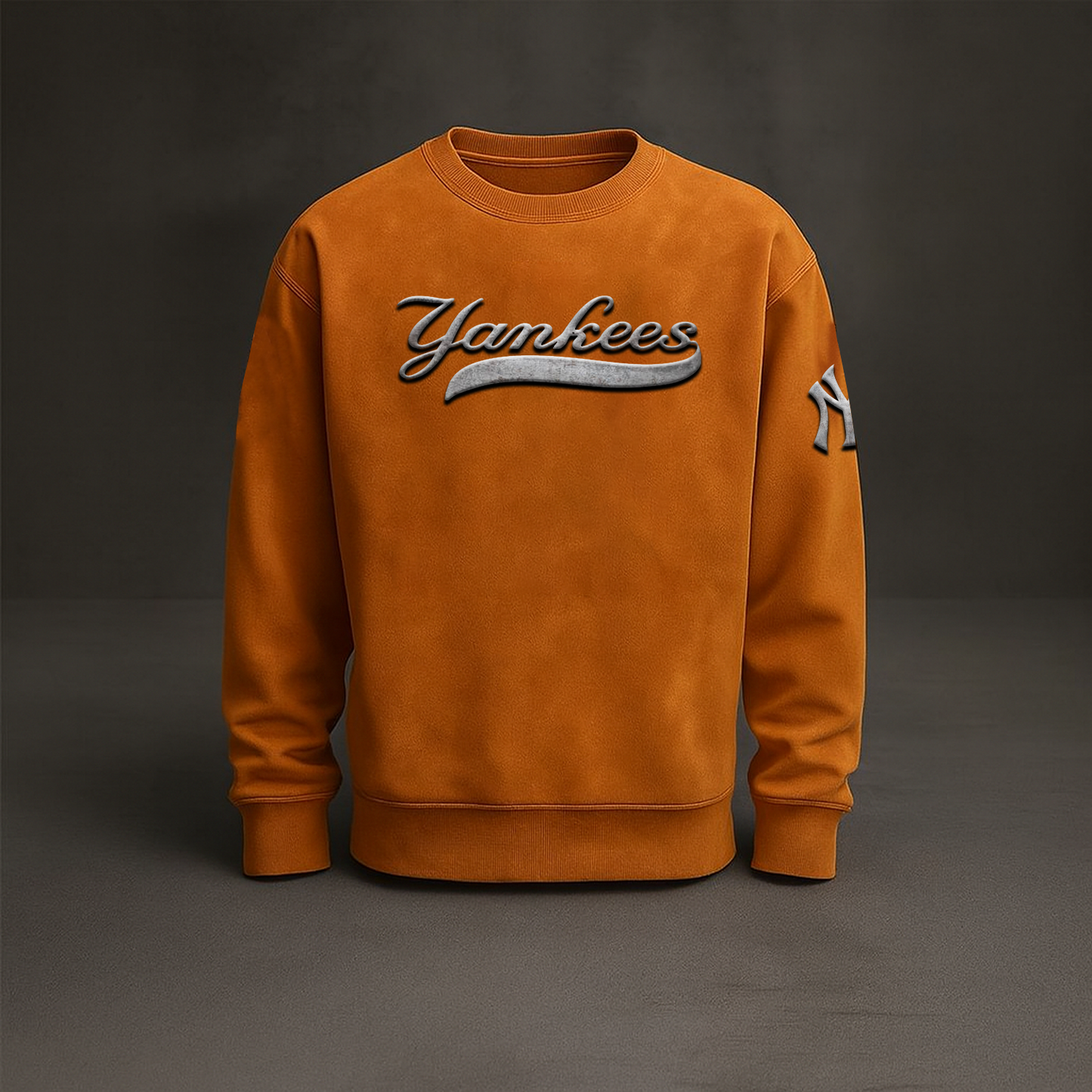 NYY x MLB Embossed Sweat Shirt DATND TANTD