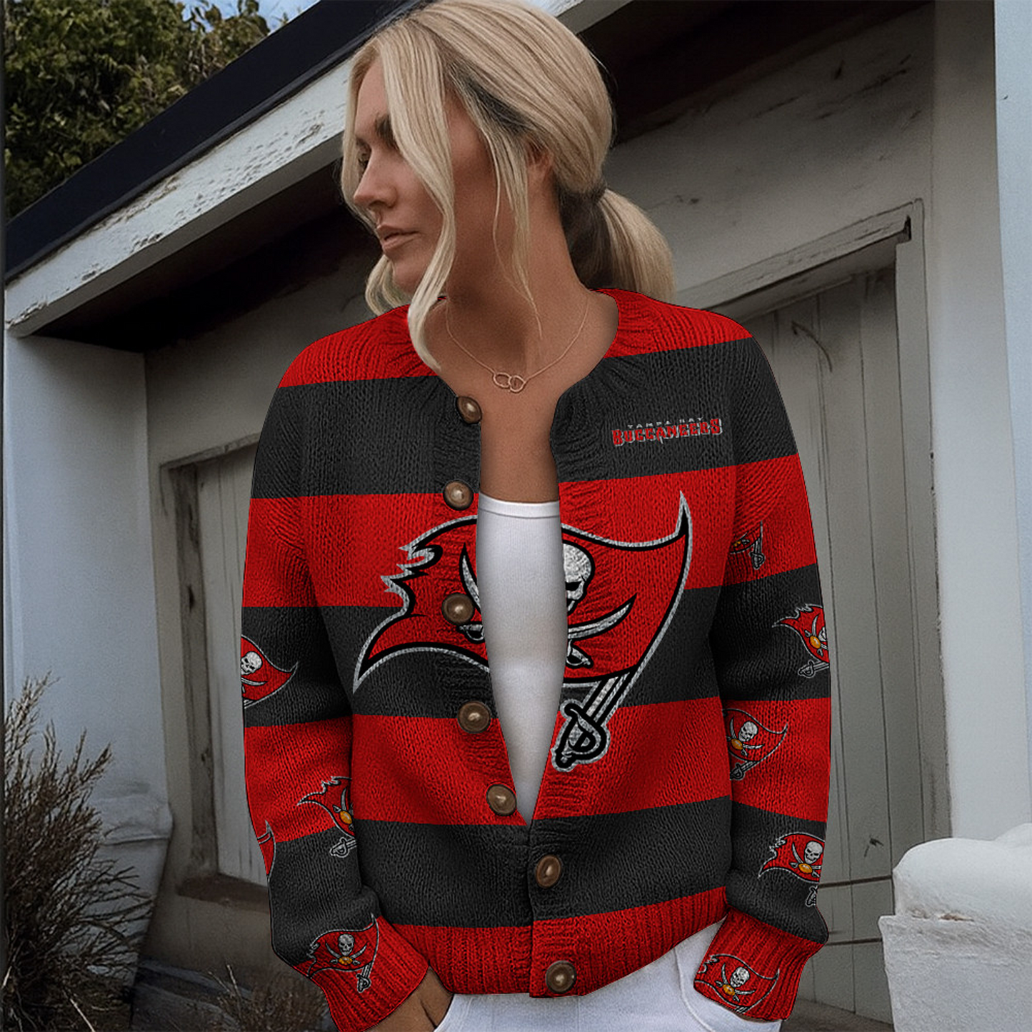 TB x NFL Women's Cardigan Sweater DATND TANTD