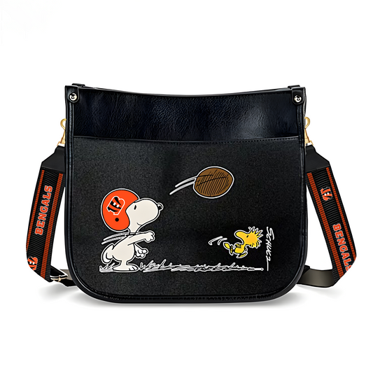 CIN x NFL Peanuts Snoopy Football Shoulder Bag DatND ThuongNH