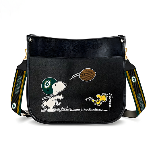 GB x NFL Peanuts Snoopy Football Shoulder Bag DatND ThuongNH